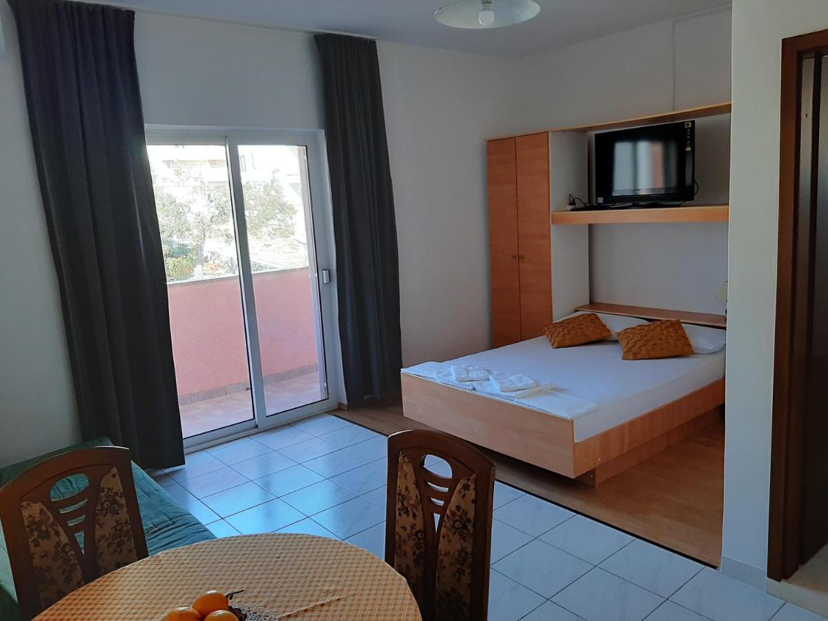 Apartments Ljulj Τρογκίρ Εξωτερικό φωτογραφία